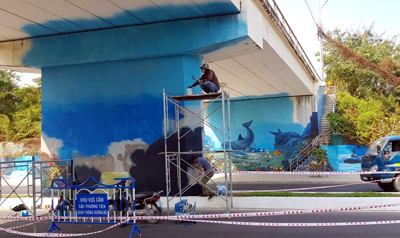 Dự án vẽ tranh tường khu phố tại cầu Phong Châu Tp Nha Trang